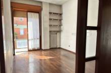 Vendita luminoso e ampio appartamento Pesaro - Zona Muraglia (AP903)