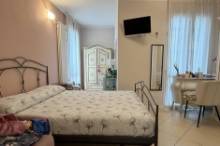 Vendita raffinato appartamento con scoperto Pesaro - Zona mare (AP912)