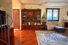 Vendita villetta con giadino Pesaro - Trebbiantico (IN190)