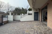 Vendita villetta con giadino Pesaro - Trebbiantico (IN190)