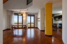 Vendita attico con ampia terrazza e garage Pesaro - Zona Baia Flaminia (AP935)