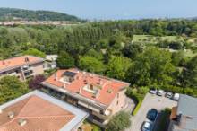 Vendita elegante attico su due livelli Pesaro - Zona Miralfiore (AP954)